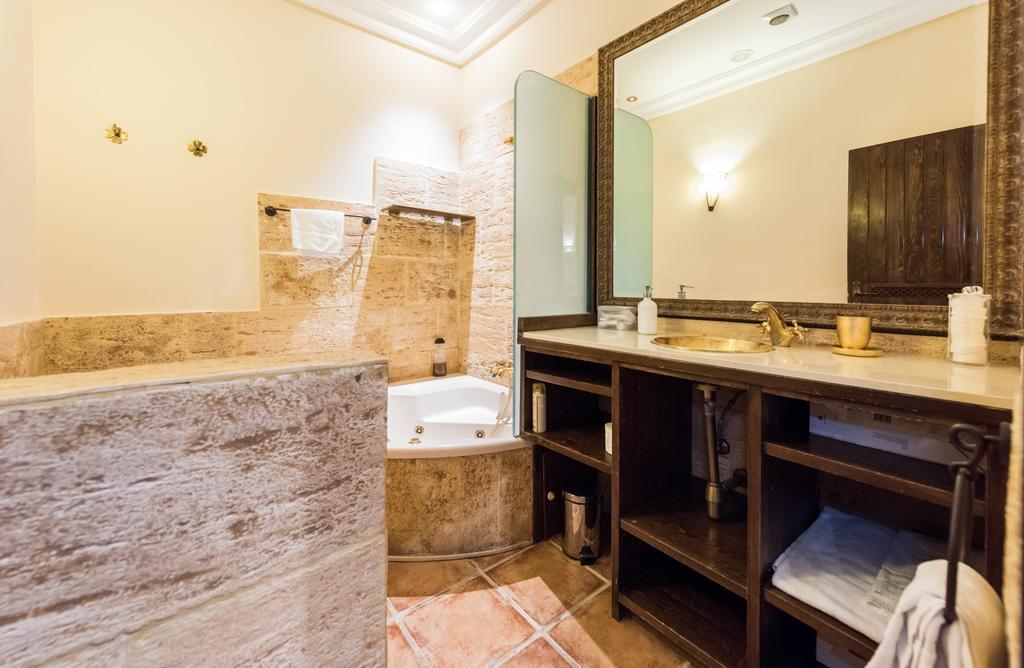 Apartament Downtown Jacuzzi Madryt Zewnętrze zdjęcie